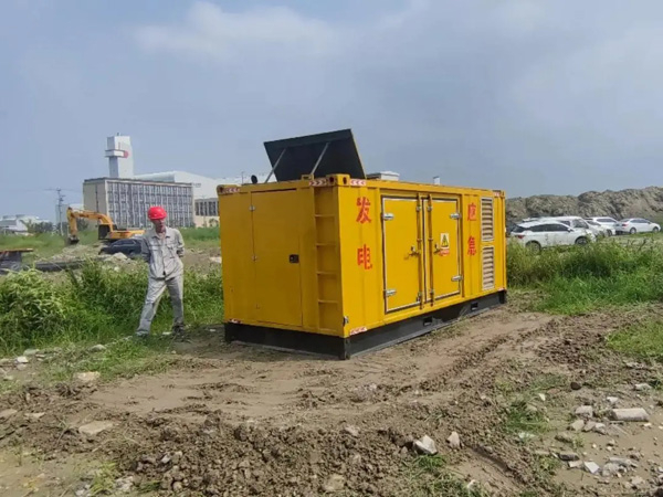 铁门关200KW柴油发电机机组每小时的油耗量受哪些因素影响？