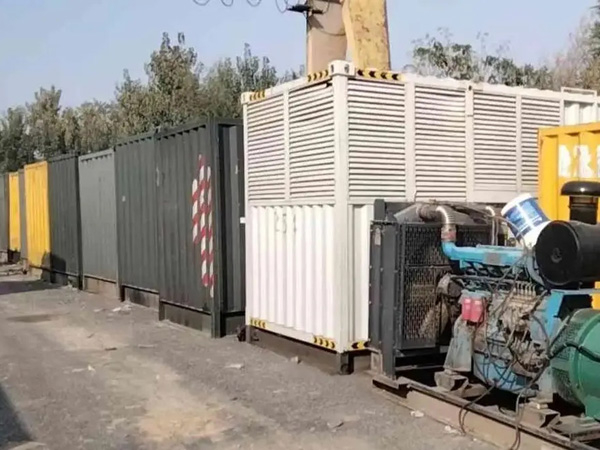铁门关200KW柴油发电机机组每小时油耗是多少？